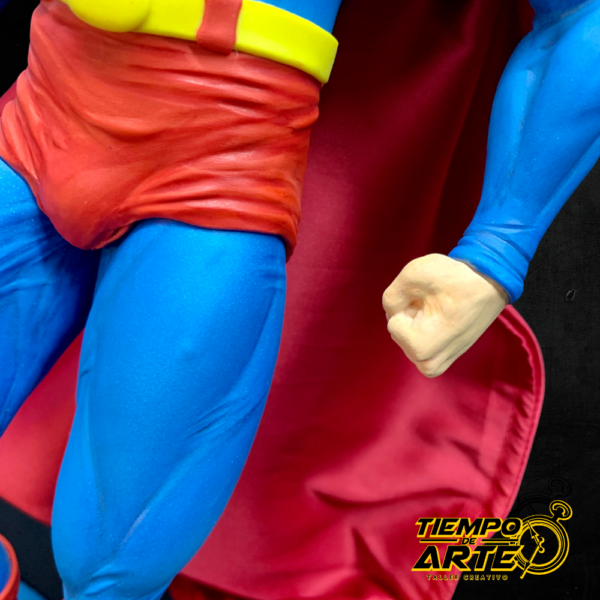 Escultura SUPERMAN PREMIUM FORMAT - Imagen 10