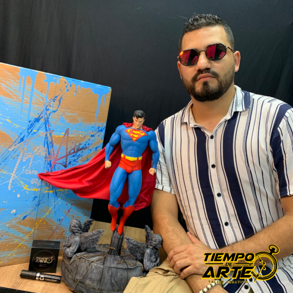 Escultura SUPERMAN PREMIUM FORMAT - Imagen 3